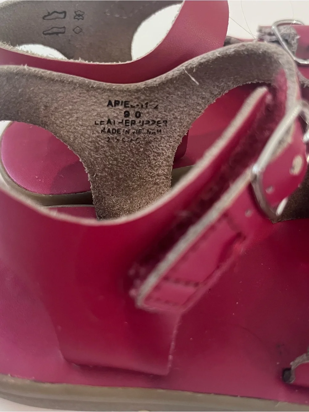 Footmates Ariel Red Sandals Size 9 Girls Leather